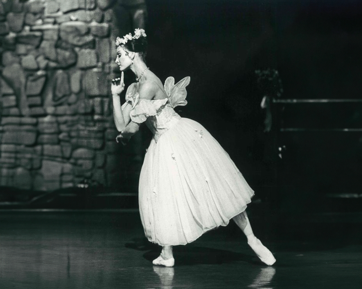 Our History Makers: Lisa Pavane